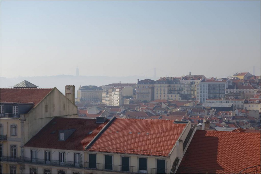 Elevador Castelo Aussicht auf Lissabon