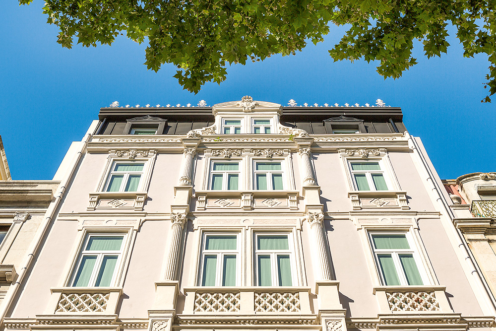 Außenfassade des Valverde Hotel in Lissabon