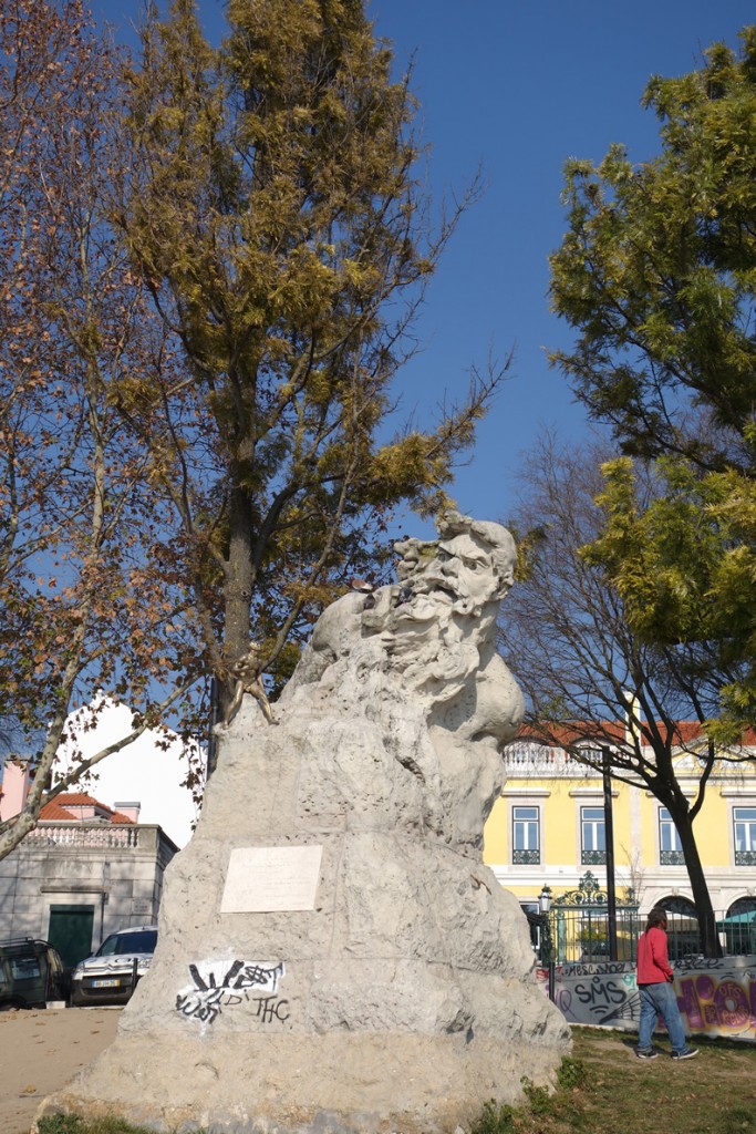 Der Adamastor - Steinstatue auf dem Miradouro Santa Catarina