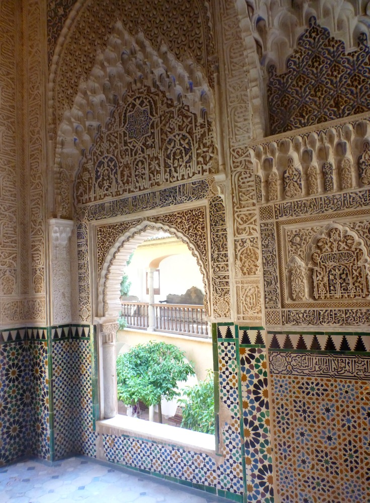 Wunderschöne Verzierungen in der Alhambra