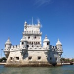 Blick auf den Torre de Belém vom Wasser aus