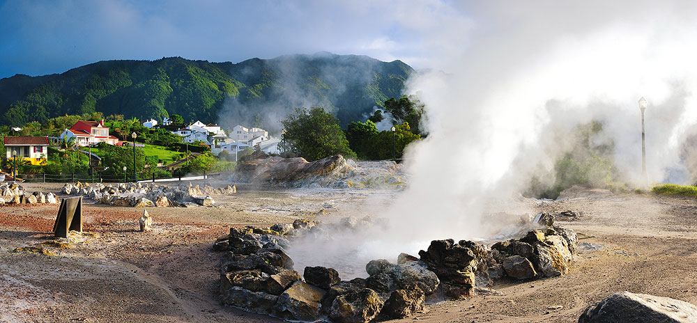 Azoren-Inselvergleich: Furnas Fumaroles in Sao Miguel Azoren