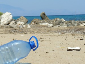 Plastikmüll am Strand