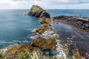 Felsen Küste Sao Miguel Azoren