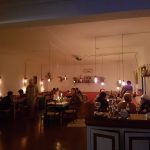 Restaurant indoor am Abend - Threelittlebirds