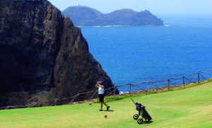 Golfziel Porto Santo: Abschlag mit schönen Ausblicken