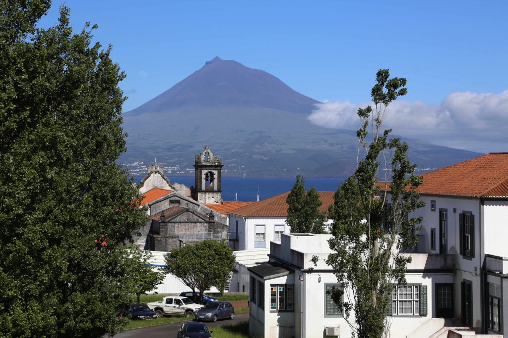 Blick Horta auf Pico