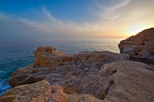 Sonnenuntergang an der Algarve in Portugal