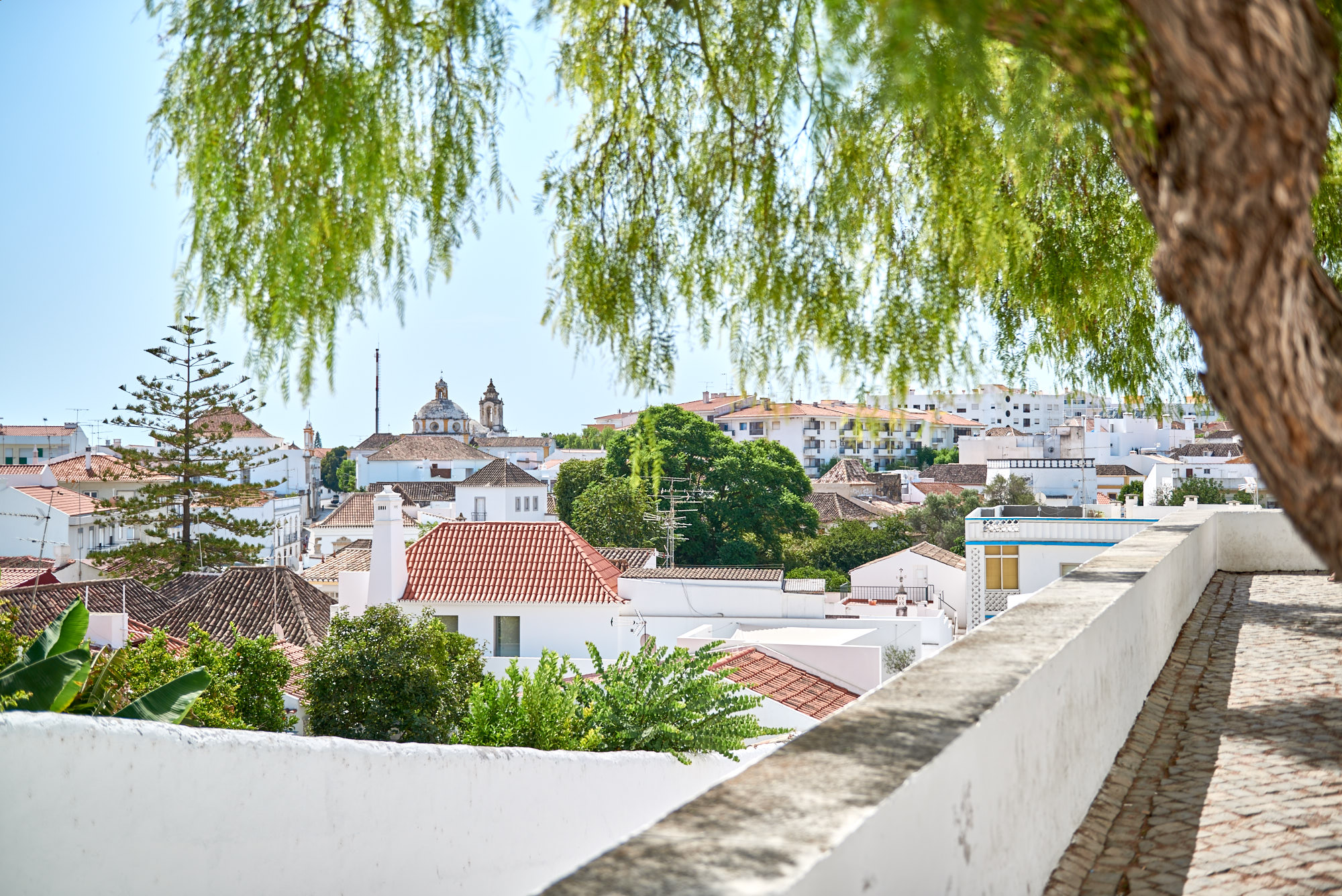 Blick über Algarve Ortschaft