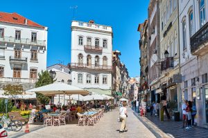 Fußgängerzone Anfang Cafe Coimbra