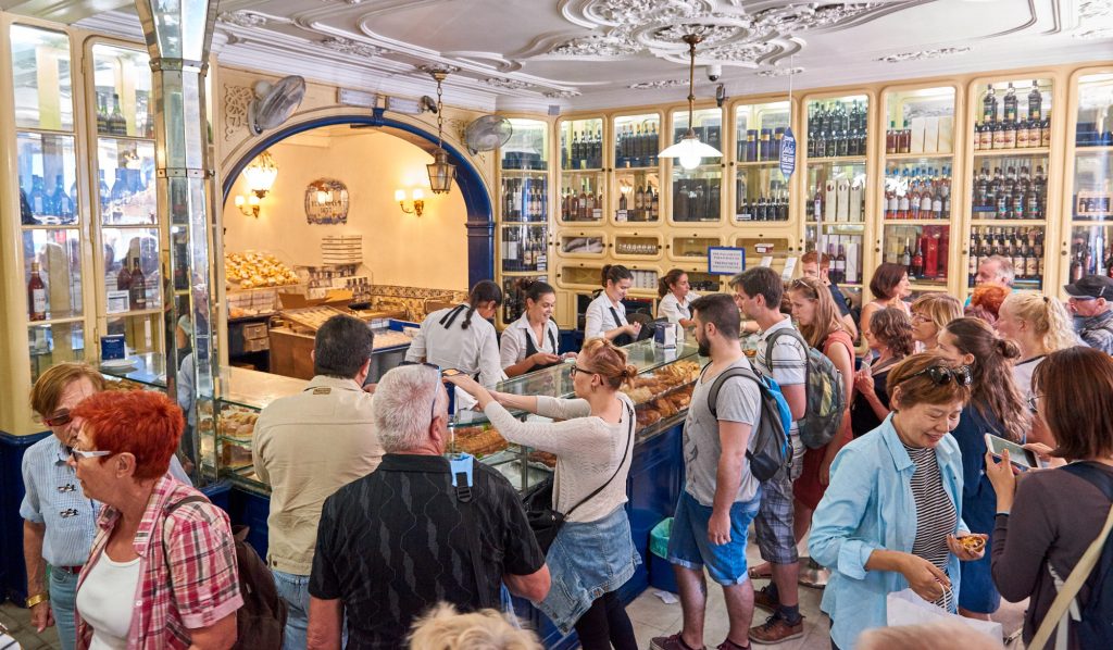 Theke Verkaufsraum Pasteis de Nata Lissabon Belém