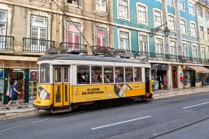 Gelbe Straßenbahn Lissabon