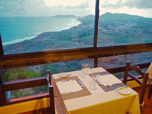 Restaurant Ausblick über die Insel Porto Santo