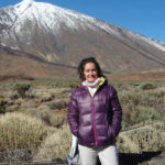 Roswitha H. vor dem Teide