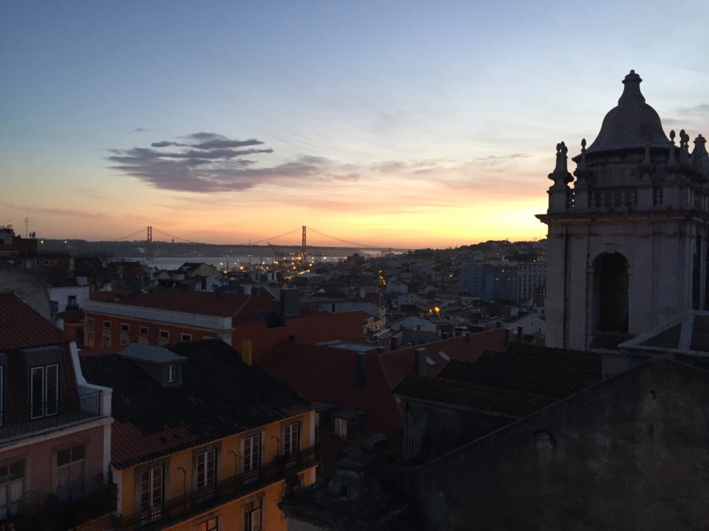 Ausblick auf Lissabon im Sonnenuntergang