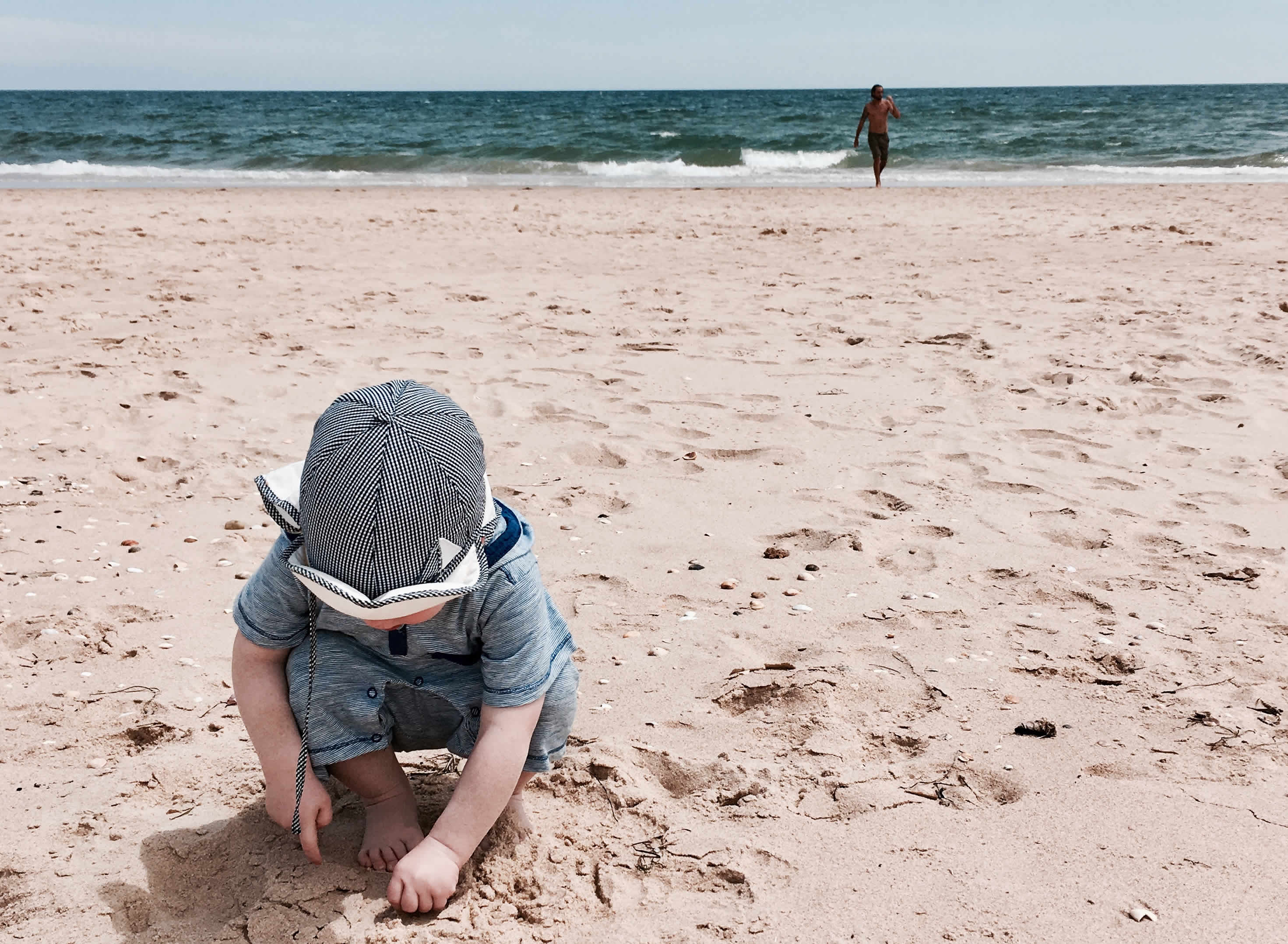 Sandalgarve mit Kleinkindern