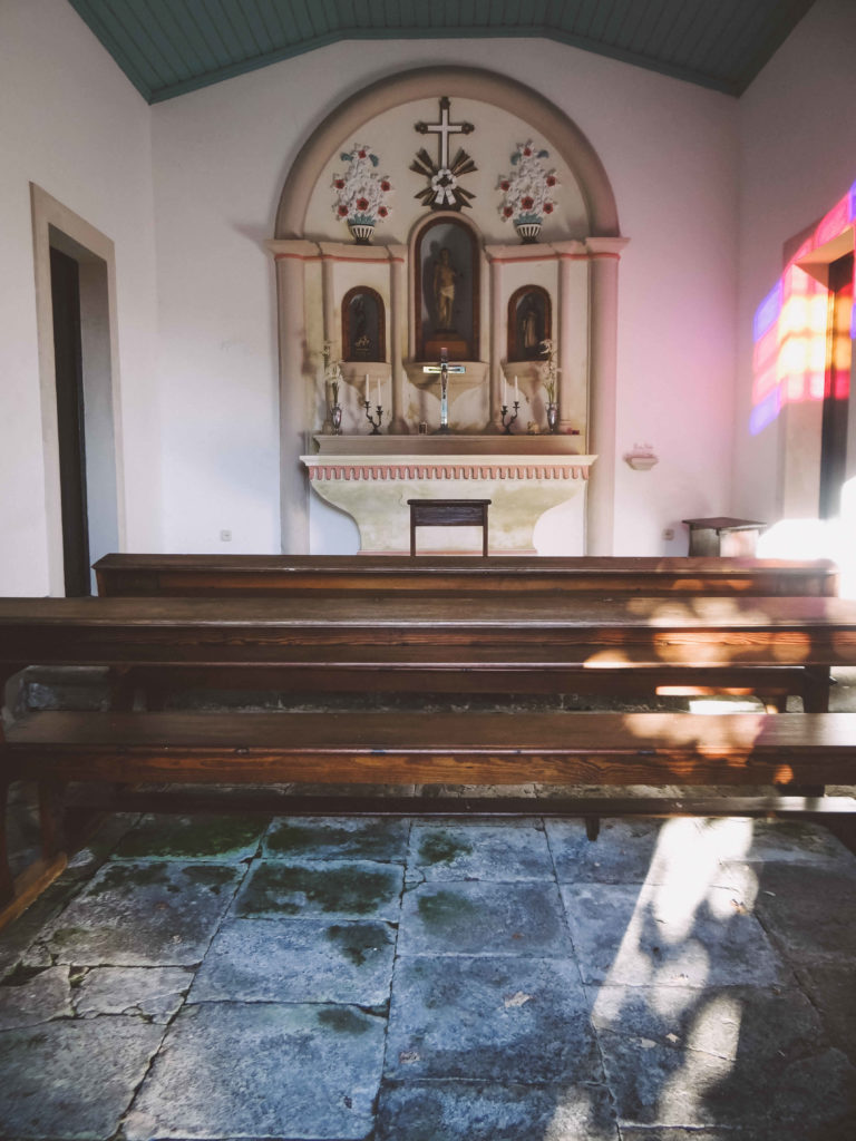 Innenraum Kapelle Solar de Lalém