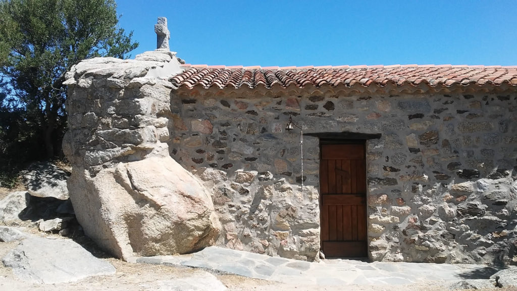 Kirche San Trano bei Luogosanto