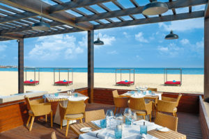 Strandrestaurant Hilton Cabo Verde Sal Resort