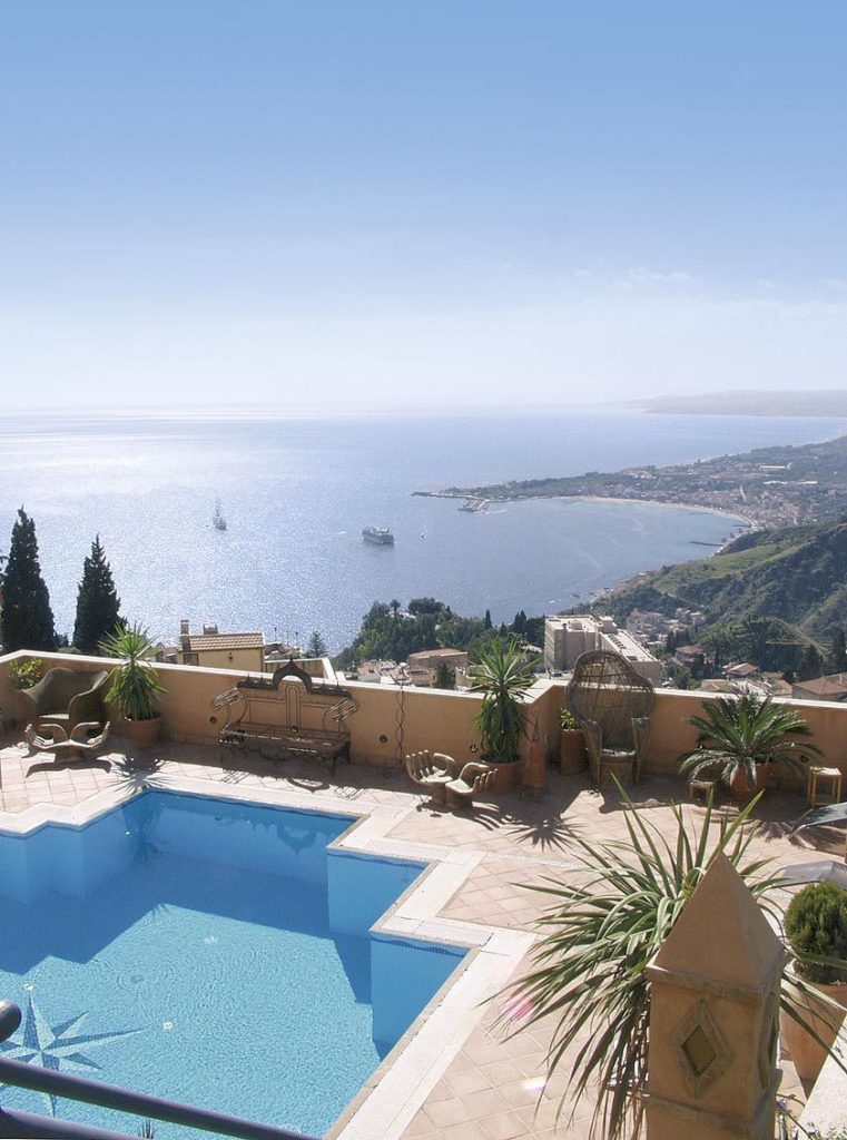Blick vom Hotel Villa Diodoro auf Ätna