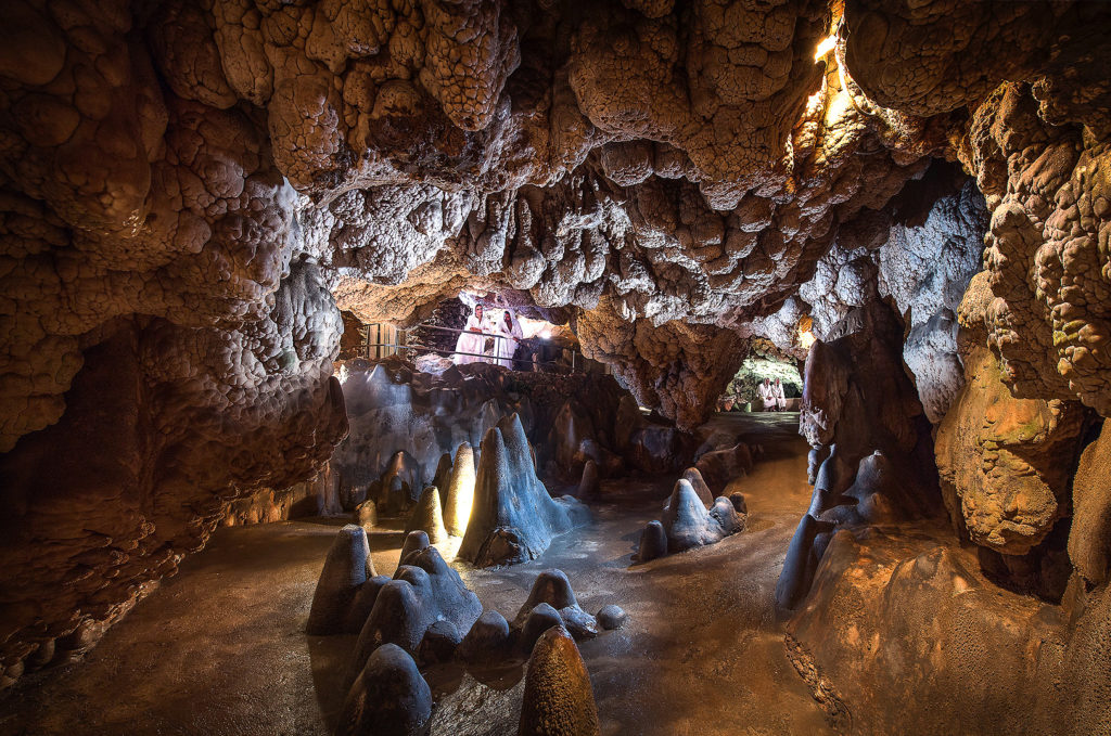 Natürliche Grotte & Spa