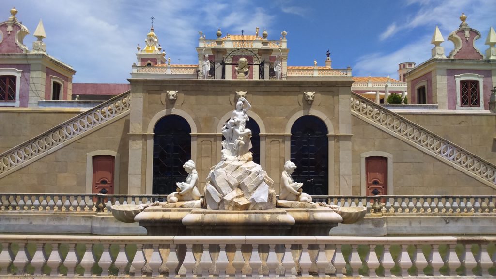 Brunnen Palácio de Estói