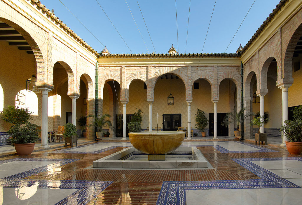 Patio Parador Carmona