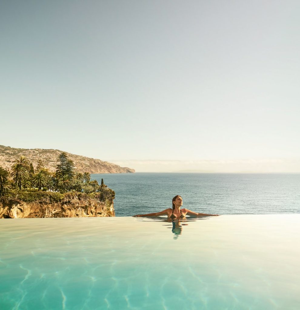 Infinity Pool Les Suites at The Cliff Bay