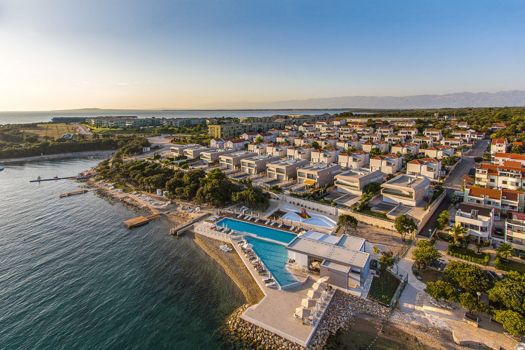 Blick auf Sunnyside Apartments Petrčane