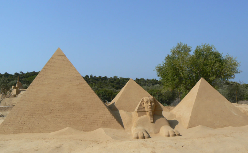 Pyramiden Sandcity