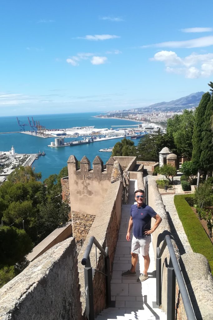 Ausblick über den Hafen von Castillo de Gibralfaro