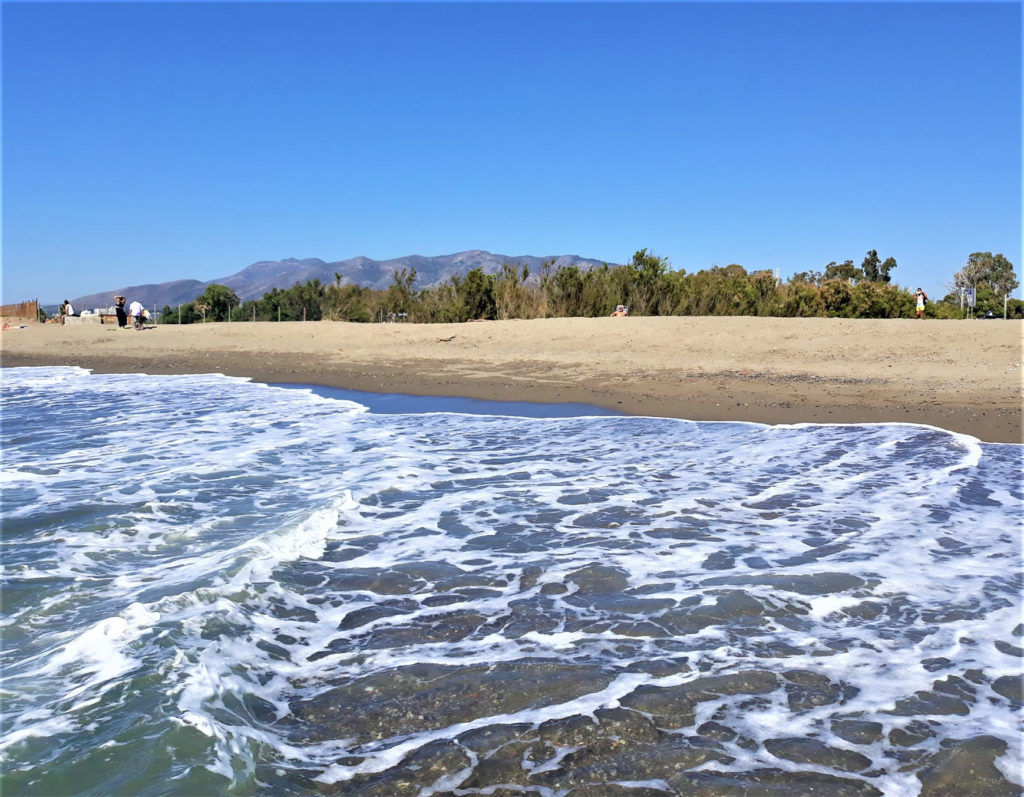 Fast menschenleerer Strand 