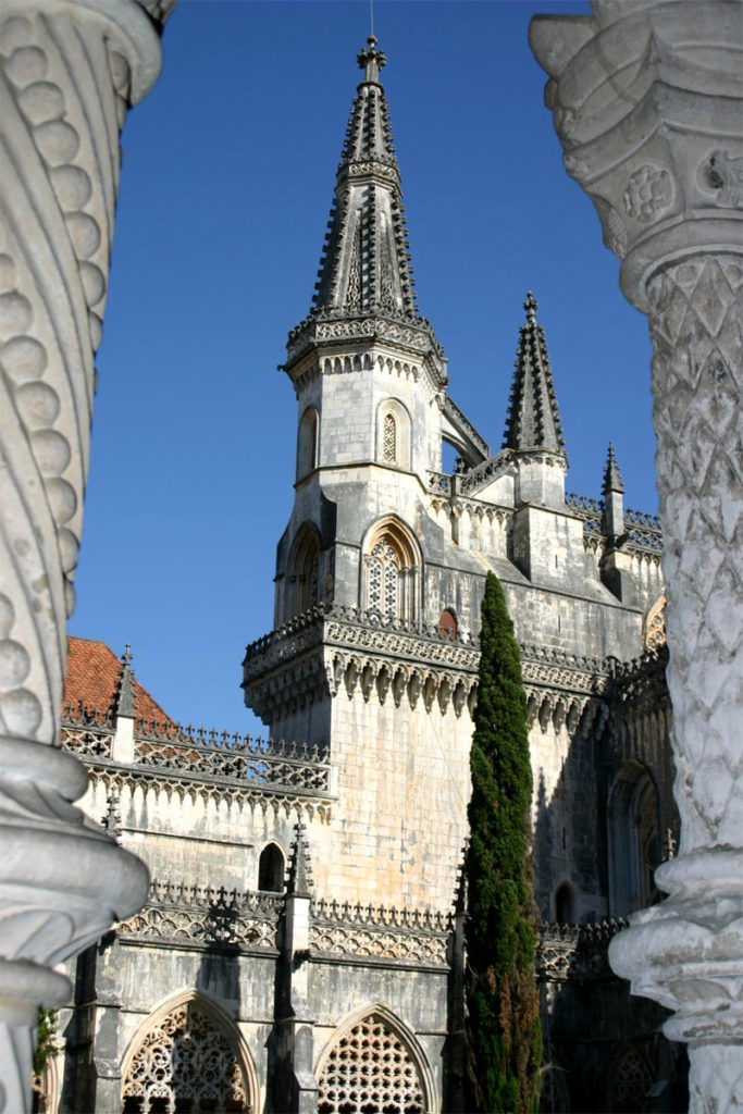 Kloster mit Turmspitzen 
