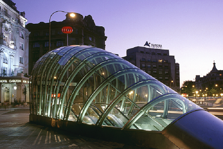 Metrostation Plaza Moyúa. Bild: ⒸTurismo Bilbao