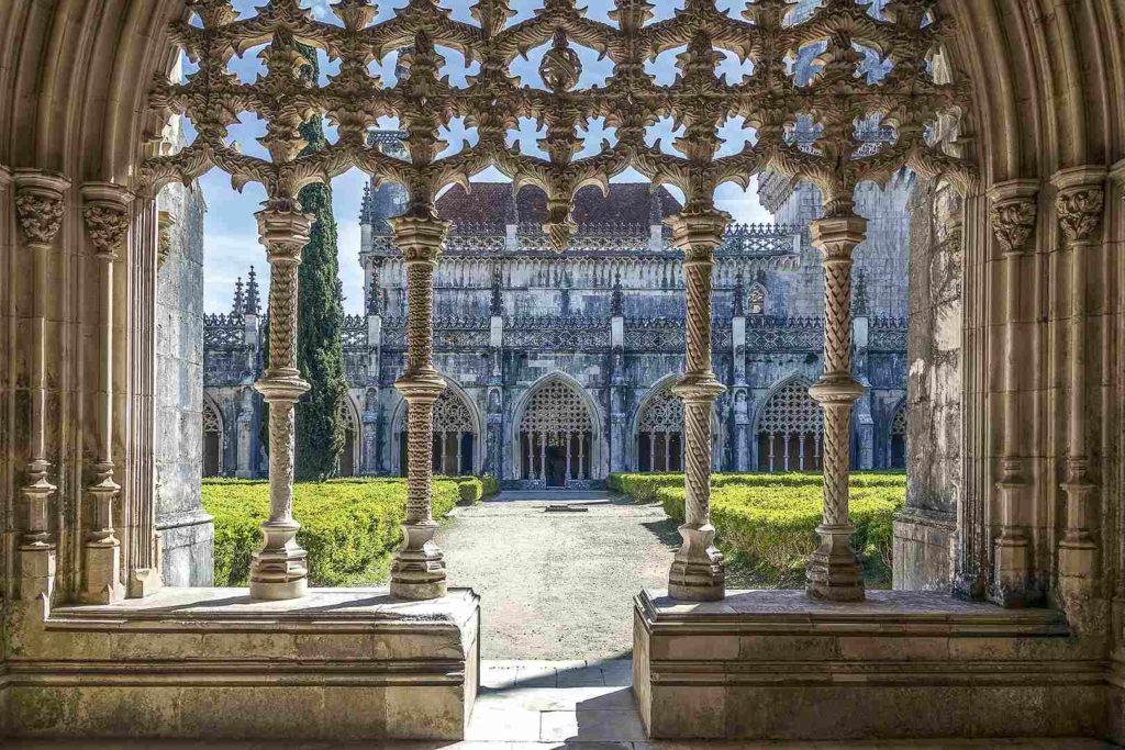 Die schönsten Rundreisen durch Portugal: Das Kloster von Batalha