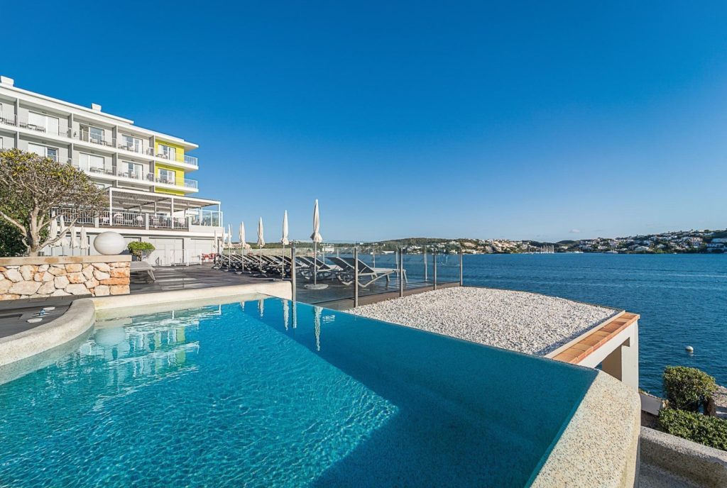 Hotel Artiem Carlos Bild von Pool mit Blick auf das Meer