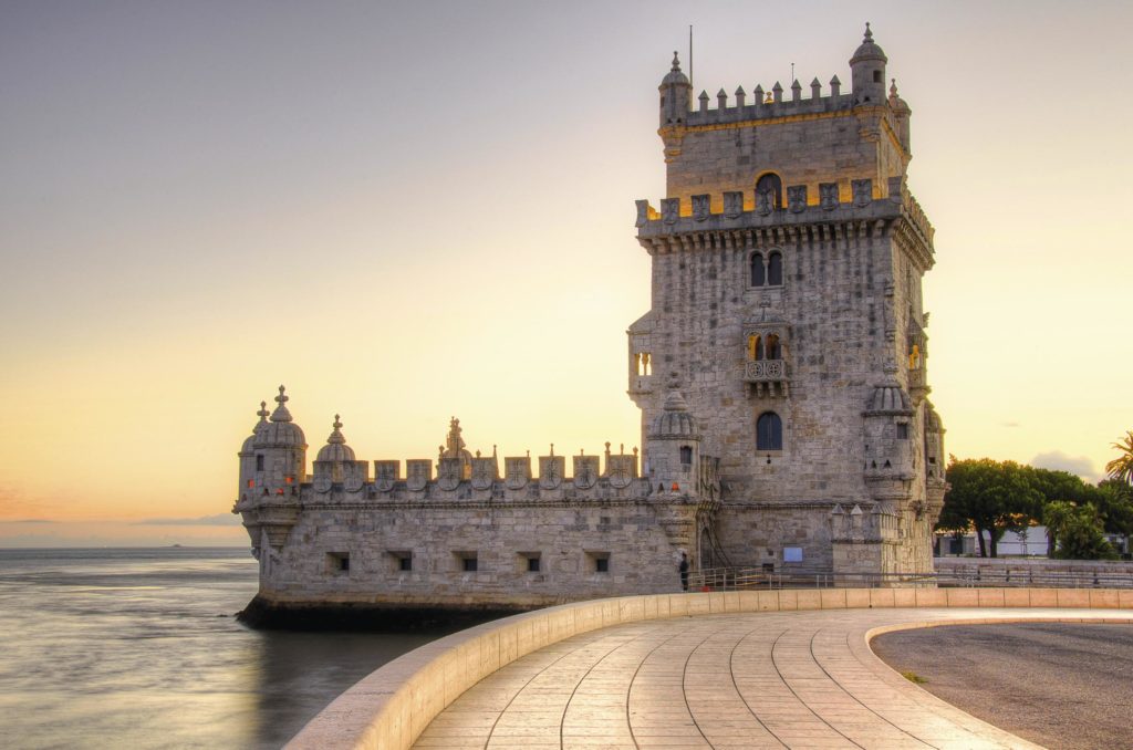 Der Torre de Belém, eine Top Sehenswürdigkeit in Lissabon