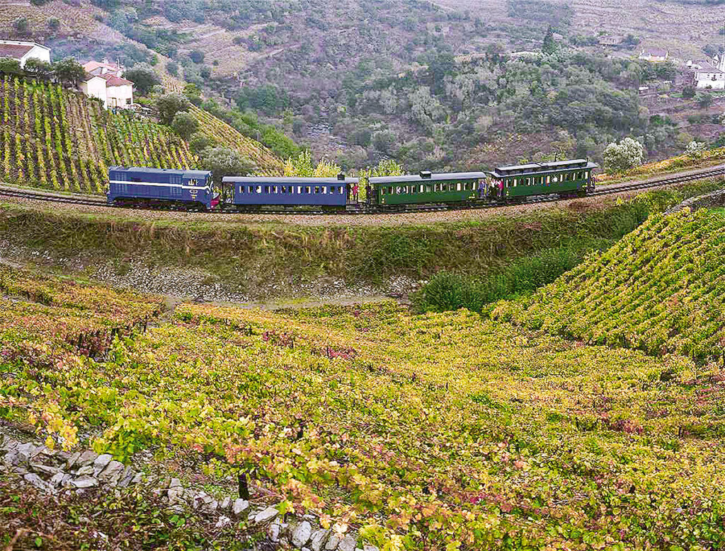 Zugfahrt durch das Dourotal