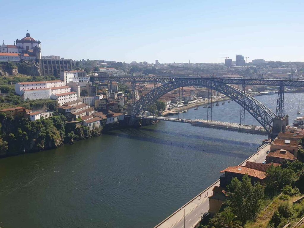 Aussichtspunkt „Miradouro Fontaínhas"