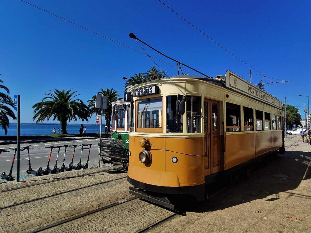 Tram Linie 1 Infante Porto