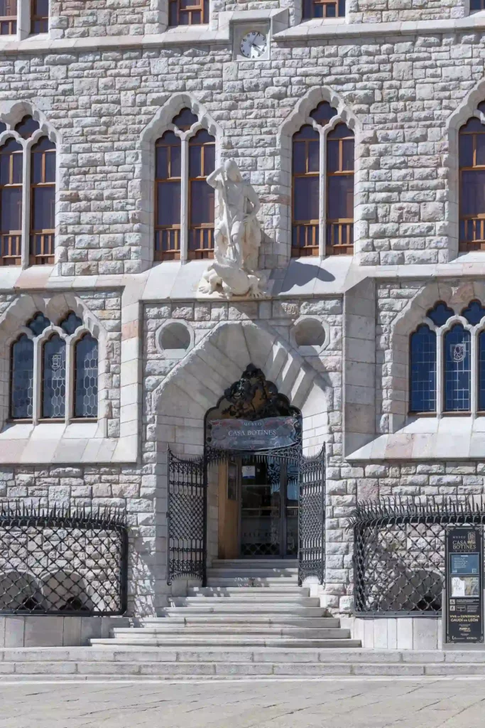 Casa Botines in León