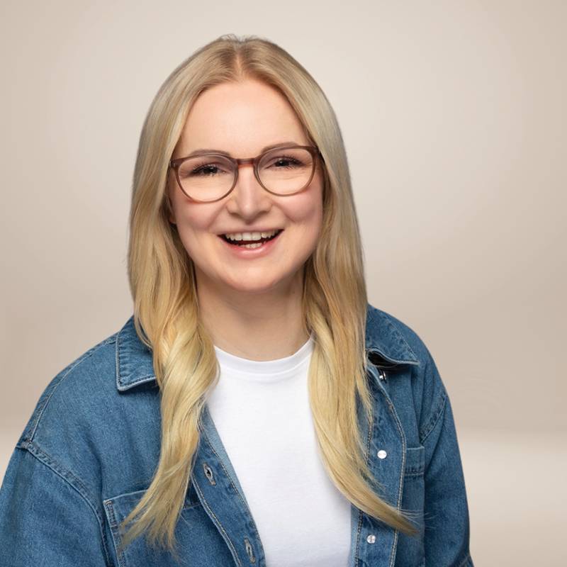 Inga Jessen, Auszubildende