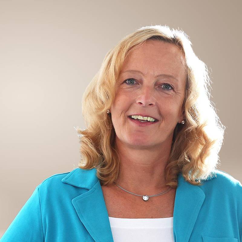 Sylvia Fröhling, Beratung / Verkauf Gruppen Sylvia Fröhling, Beratung / Verkauf Gruppen