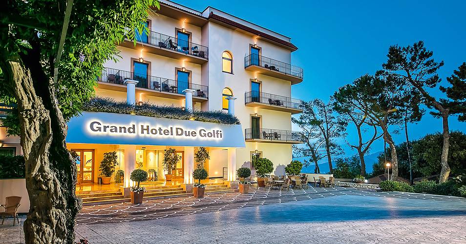 Grand Hotel Due Golfi, Resort/Hotelanlage
