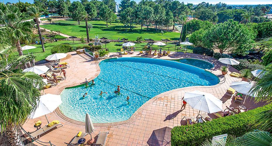 Vale d'El Rei Hotel & Villas, Garten mit Pool
