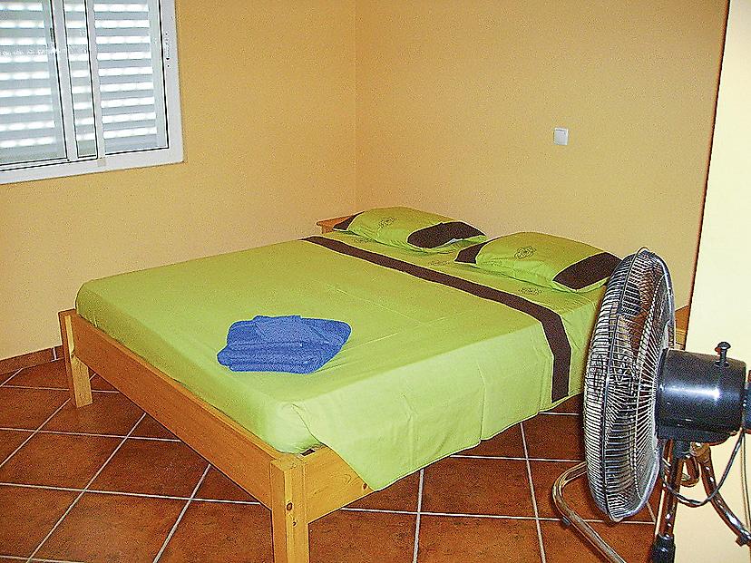 Appartements Stella Maris, Doppelbett mit Ventilator