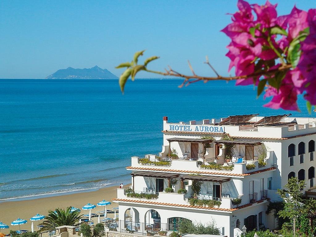 Aurora Hotel & Suites sul mare, Resort/Hotelanlage