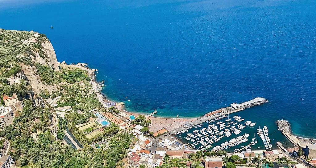 Le Axidie, Resort/Hotelanlage