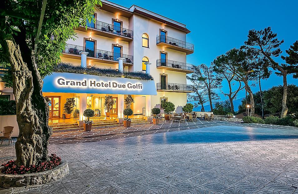Grand Hotel Due Golfi, Resort/Hotelanlage