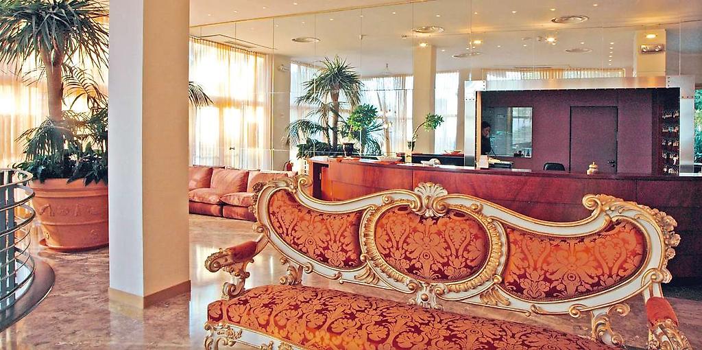 Reginna Palace Hotel, öffentliche Bereiche